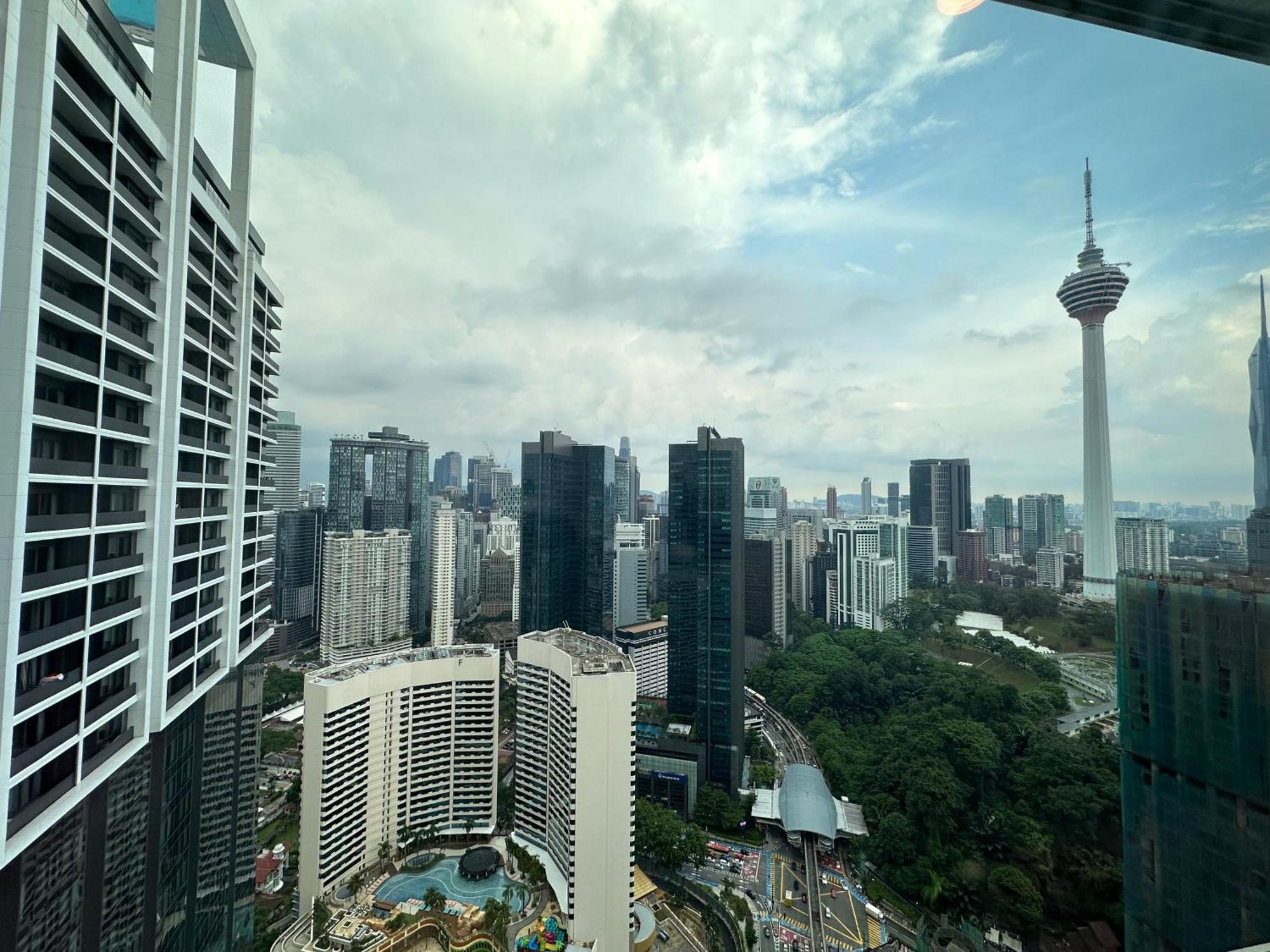 The Platinum Kuala Lumpur By Cozy White Apartment Luaran gambar